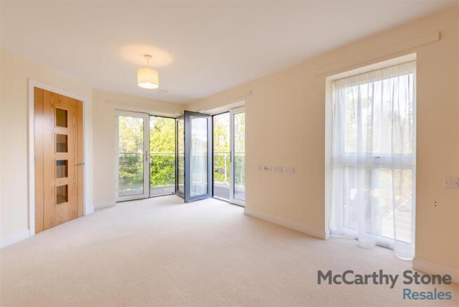 8645560-interior06.jpg