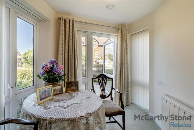 8645345-interior08.jpg