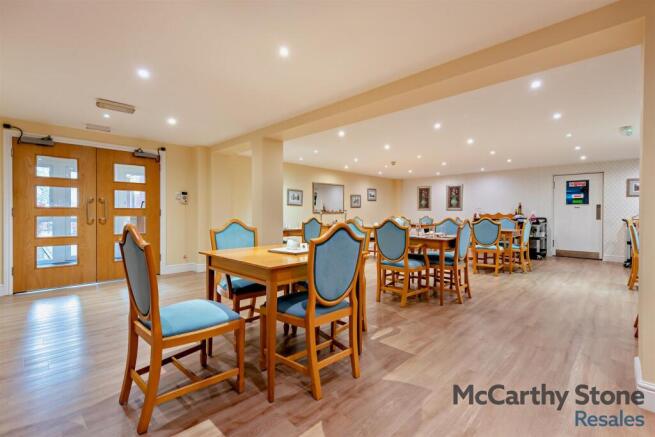 8633996-interior18-800.jpg
