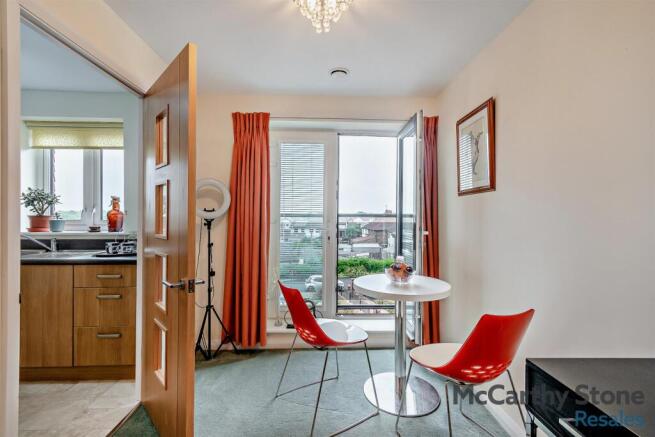 8649813-interior13-800.jpg