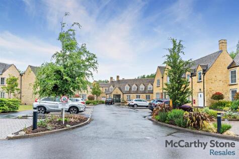 Hawkesbury Place, Fosseway, Stow on the Wold