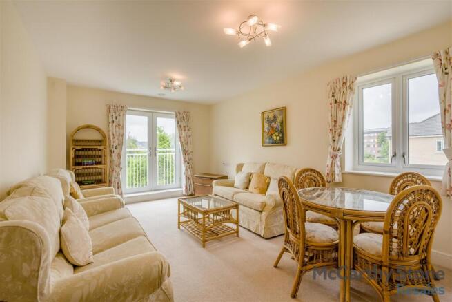 8651559-interior09.jpg