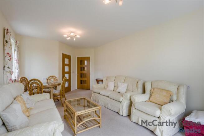 8651559-interior10.jpg