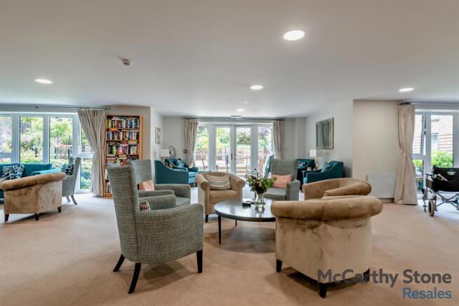 8654731-interior16-800.jpg