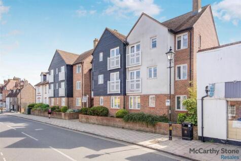 Caen Stone Court, Queen Street, Arundel