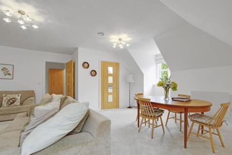 Westhall Road, Warlingham, Surrey, CR6 9HF