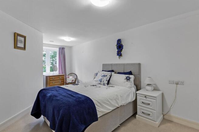 03-7e1aCH_22CRAYSHAWCOURT_RG48EQ_MCS83865_-16-medi