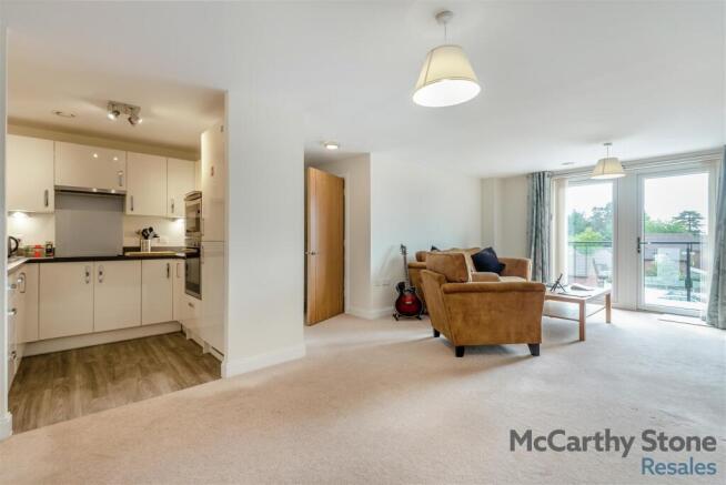 8661283-interior05.jpg