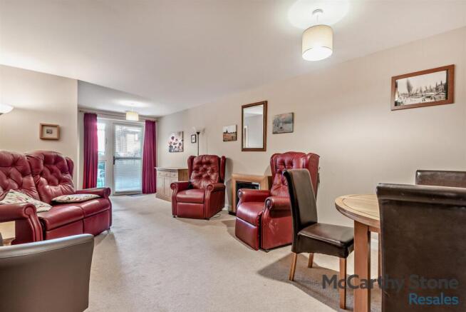 8664000-interior11-800.jpg
