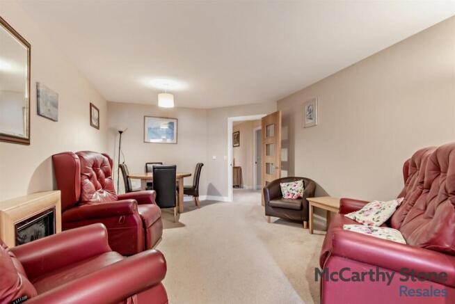 8664000-interior13-800.jpg