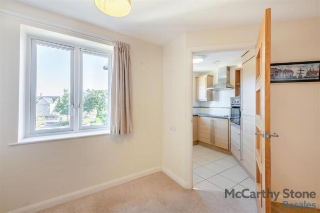 8664916-interior11.jpg