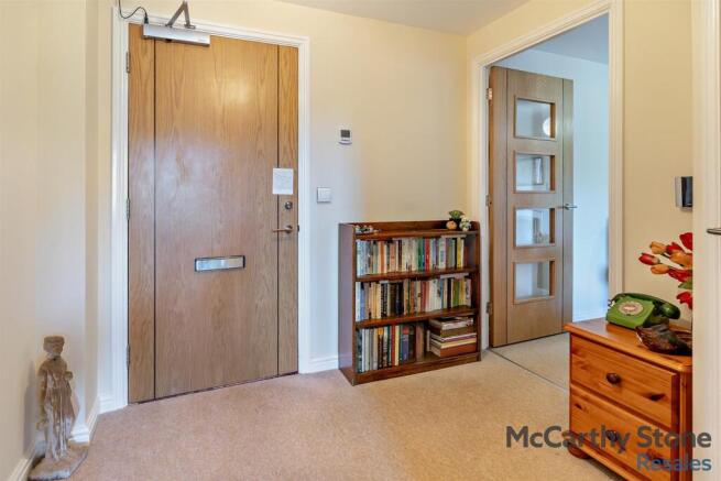 8664832-interior12-800.jpg