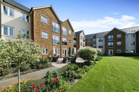 Eastland Grange, 16 Valentine Road, Westgate, Hunstanton, Norfolk, PE36 5FA