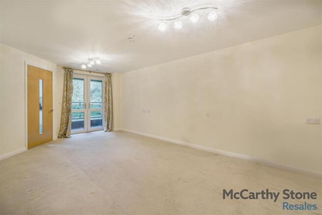 8667982-interior09v2.jpg