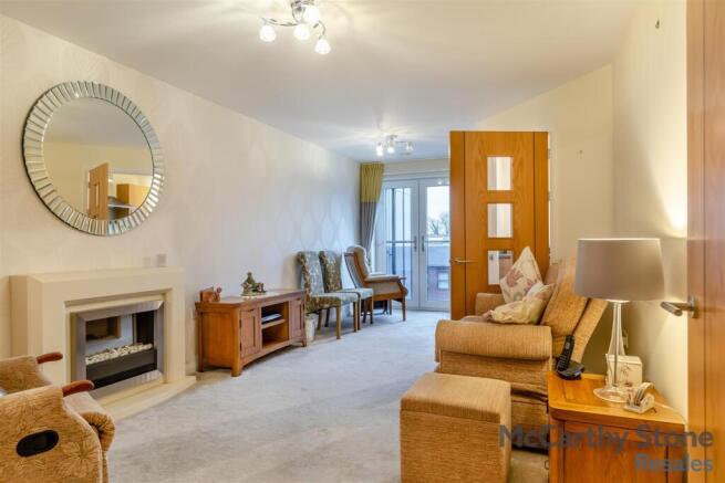 8633031-interior12.jpg