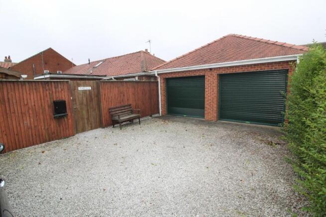  DOUBLE GARAGE