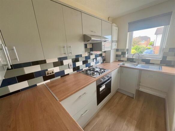 Kitchen 1.jpg
