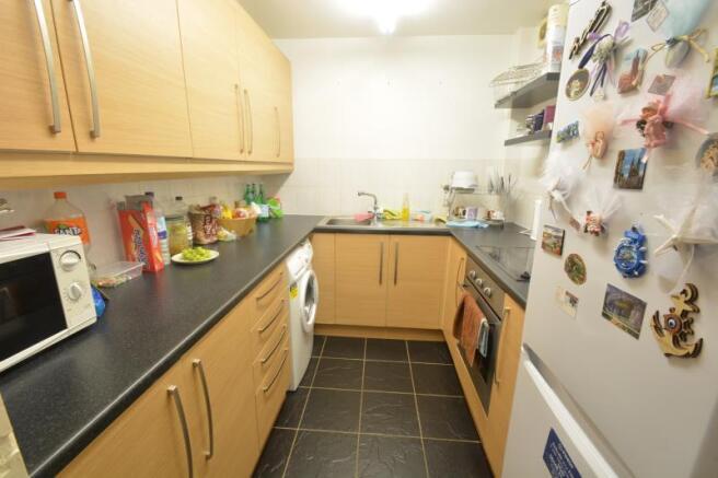 8690a Kitchen_med.jpg