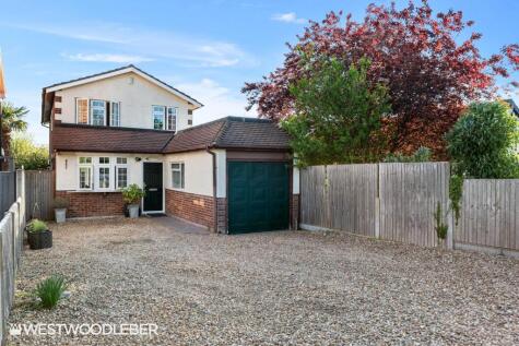 Dobbs Weir Road, Hoddesdon