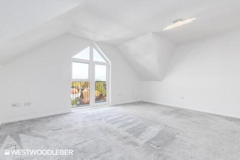 Taverners Way, Hoddesdon