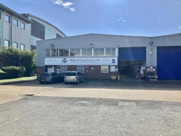 5 Market Trading Estate  Photo 1.jpg