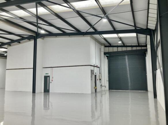 9-10 Airlinks Warehouse 1.jpg