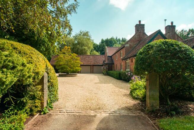 Lydes Farm Approach