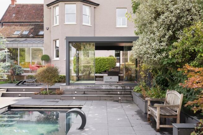 Swimming Pool Pool House