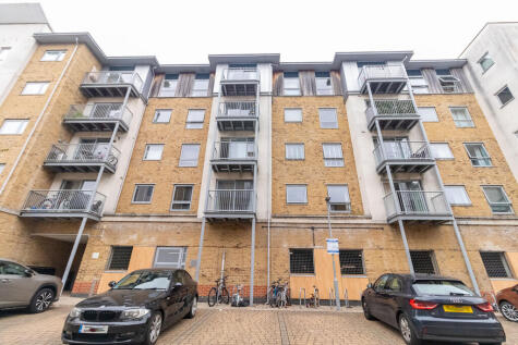 Calloway House, Coombe Way, Farnborough, GU14