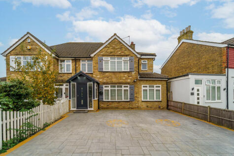 Oaks Road, Staines Upon Thames