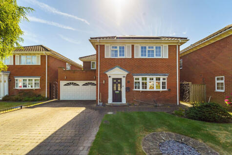 Shaftesbury Crescent, Staines-upon-Thames