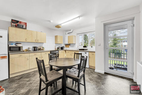 Heron Court, Staines-upon-Thames