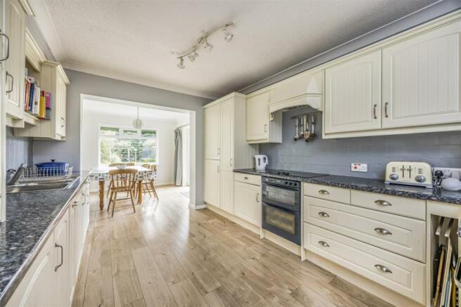 51 Horndean Road, Emsworth-PorticoMarketing-Nexa-3
