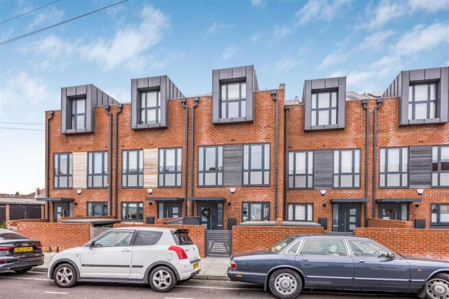 6 Elizabeth Row, Exmouth Road, Southsea