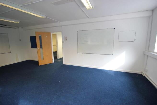Office 1.JPG