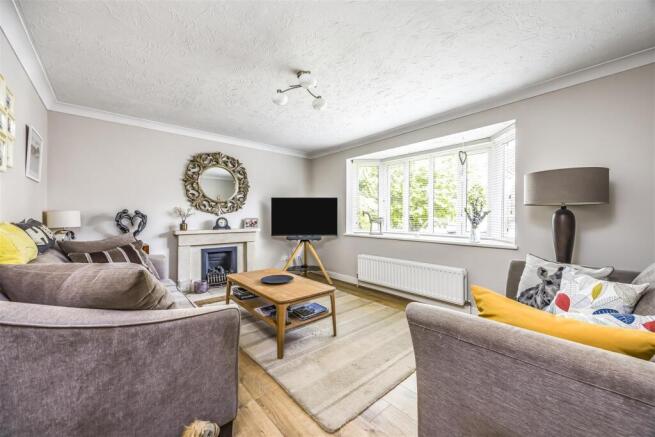 22 Fraser Gardens, Southbourne-PorticoMarketing-Ne