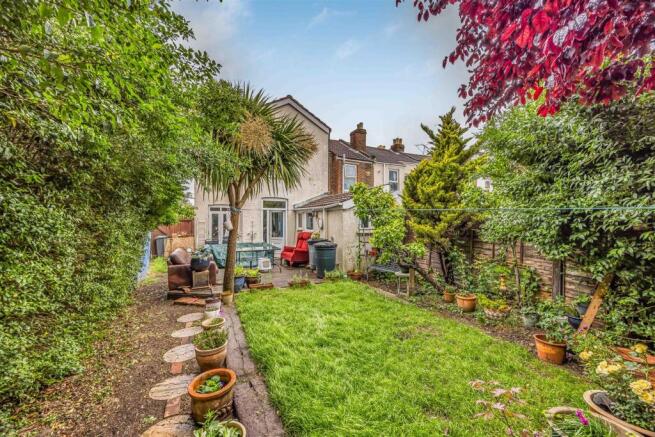 162 Brockhurst Road, Gosport-Small-PorticoMarketin