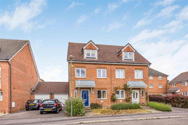 7 Baxendale Road, Chichester-Small-PorticoMarketin