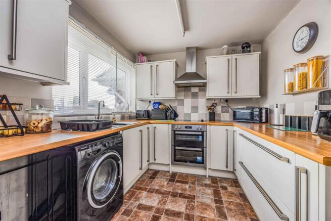 3 Lime Grove, Paulsgrove-Small-PorticoMarketing-Ne