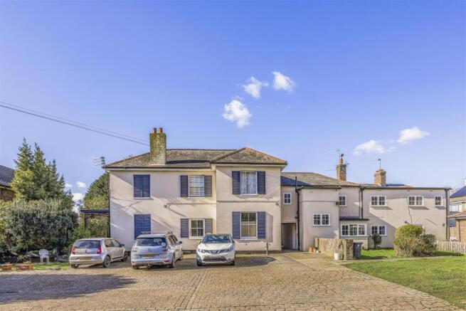 8 Elmleigh House, 19 Leigh Road, Havant-PorticoMar