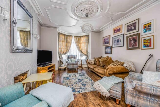 67 Gladys Avenue, Hilsea-Small-PorticoMarketing-Ne