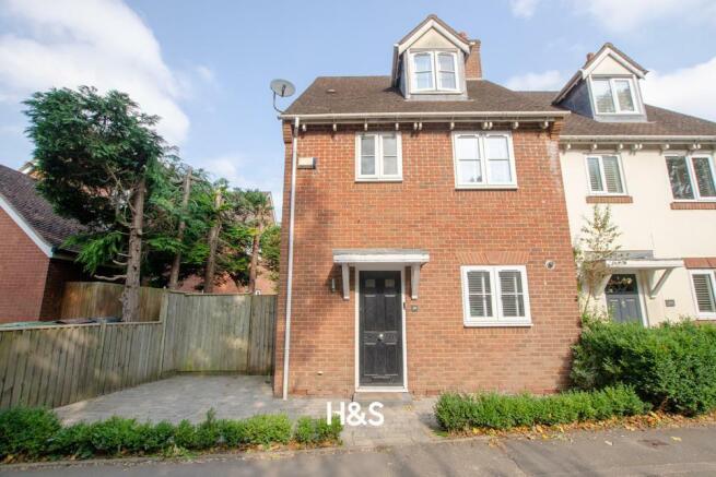 239 Hampton Lane - front 2.jpg