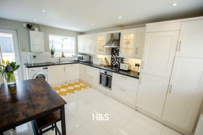 11whitemoor11.jpg