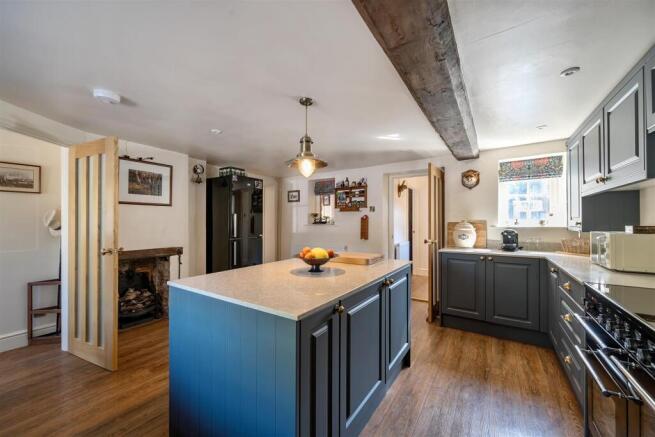Kitchen / Breakfast Room