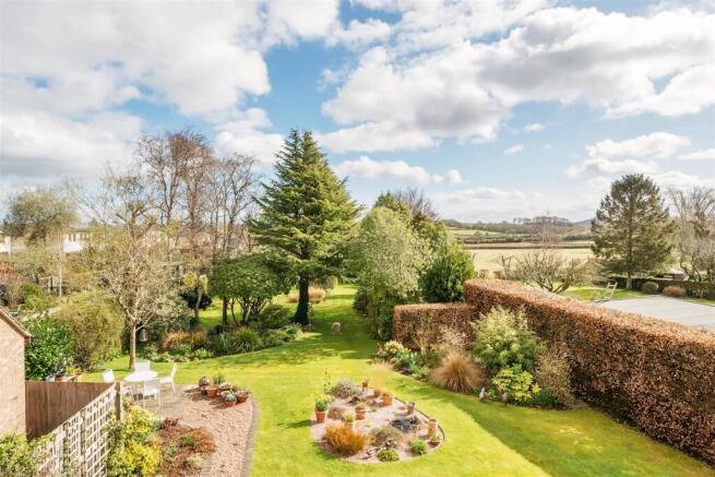 Garden & View