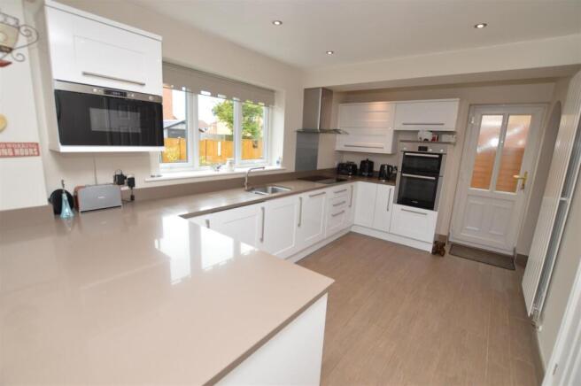 Open plan Kitchen/dining room