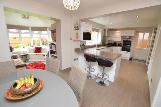 Open plan Kitchen/dining room
