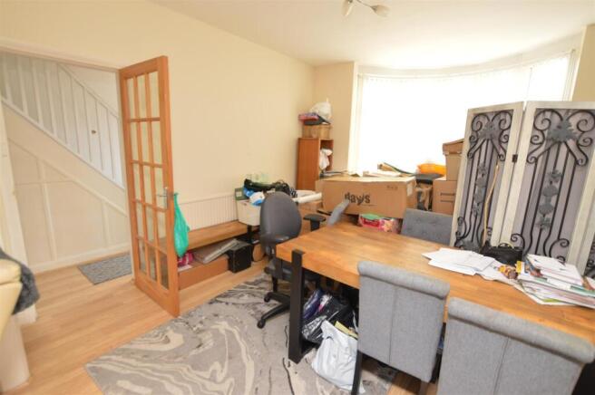 Lounge/dining room