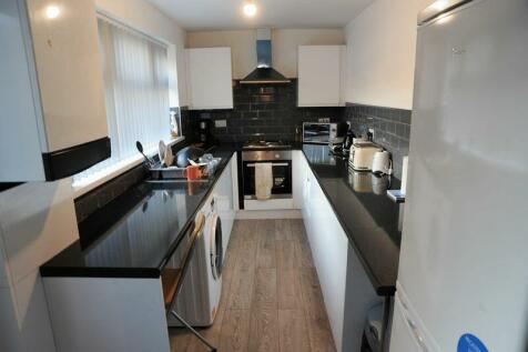 Middlesbrough - 3 bedroom town house