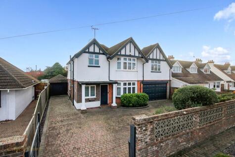 Knightscroft Avenue, Rustington, BN16
